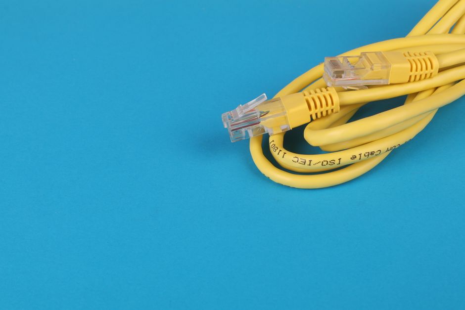 Smart TV Wi-Fi vs Ethernet: Common Myths in UK Homes